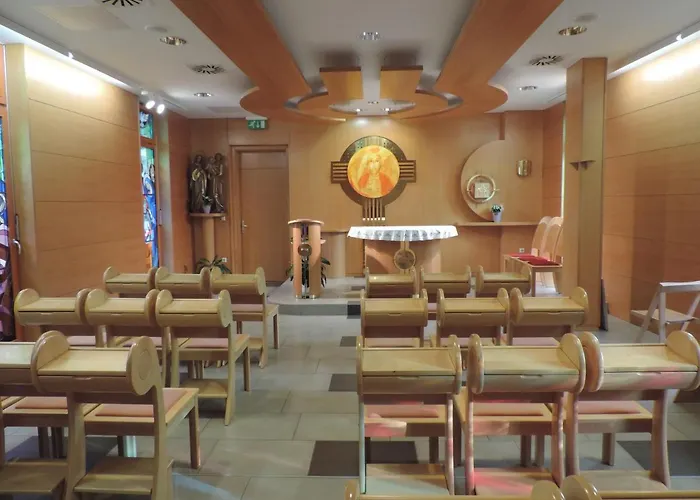 Nočitev z zajtrkom Marijin Dom - Retreat House